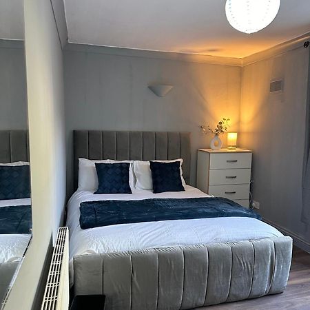 Luxury Room In A 4 Bedroom Flat! 4 Minutes Walk To Kingscross, St Pancras London Kültér fotó