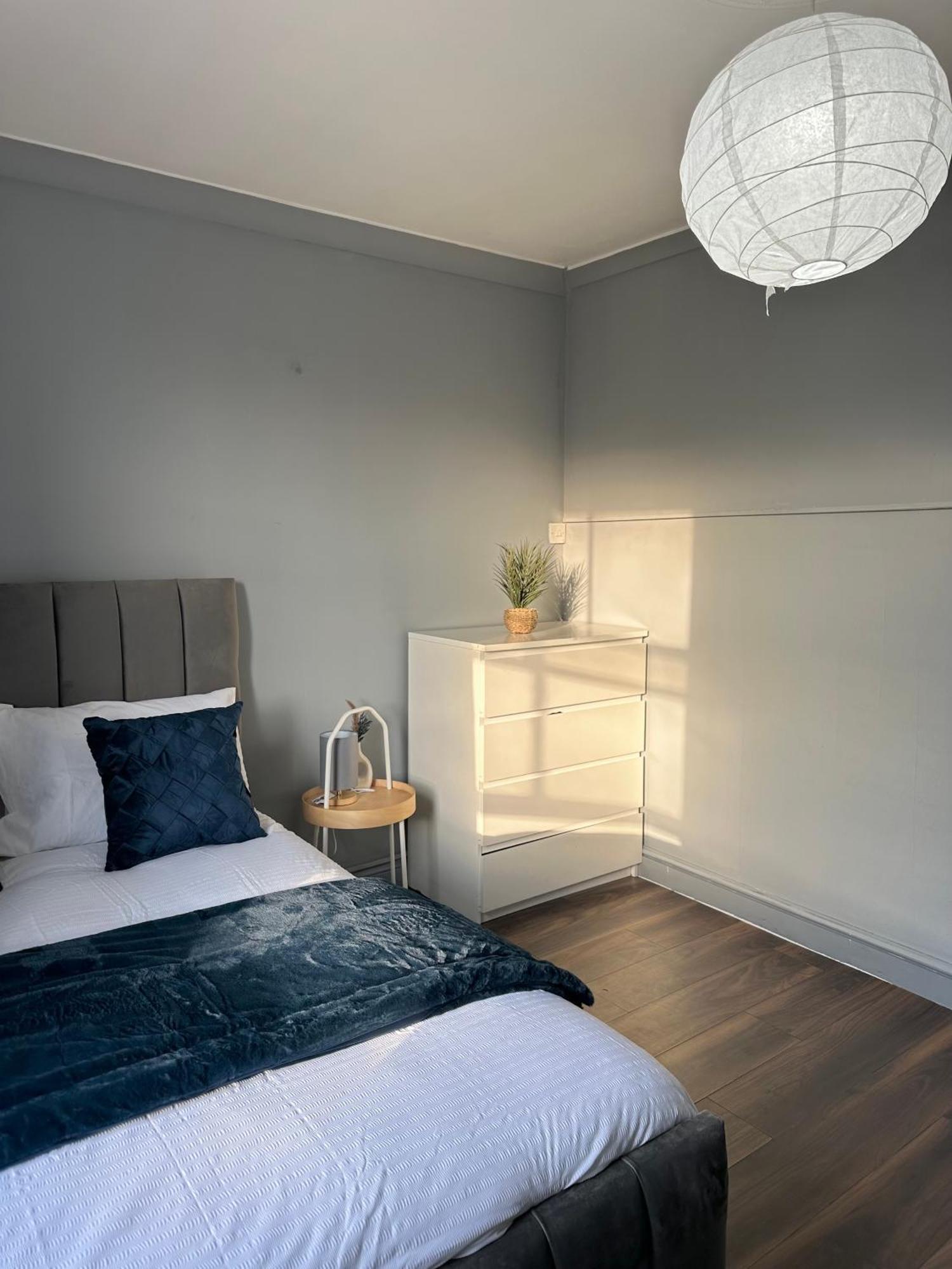 Luxury Room In A 4 Bedroom Flat! 4 Minutes Walk To Kingscross, St Pancras London Kültér fotó